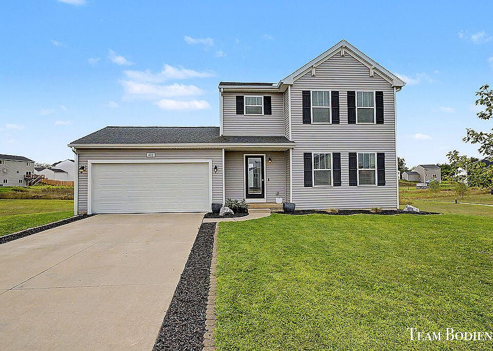 1st image of 402 Oak Hill Ct