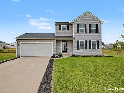 402 Oak Hill Ct, Middleville, MI, 49333