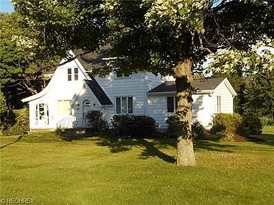 2nd image of 774 Northeast Ave