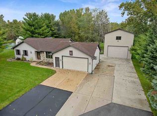 2014 Elvira Way, Green Bay, WI 54313