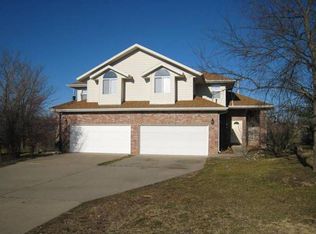 905 E Bryant Ave, Ozark, MO 65721