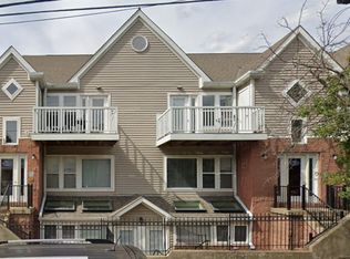 Walk to UC & UC Medical | 1BR/2BR Apartments, Cincinnati, OH 45219