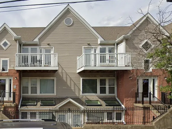 246-254 E University