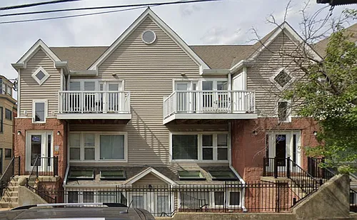 Walk to UC & UC Medical | 1BR/2BR Apartments Photo 1