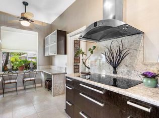 8570 Wakefield Dr, Palm Beach Gardens, FL 33410