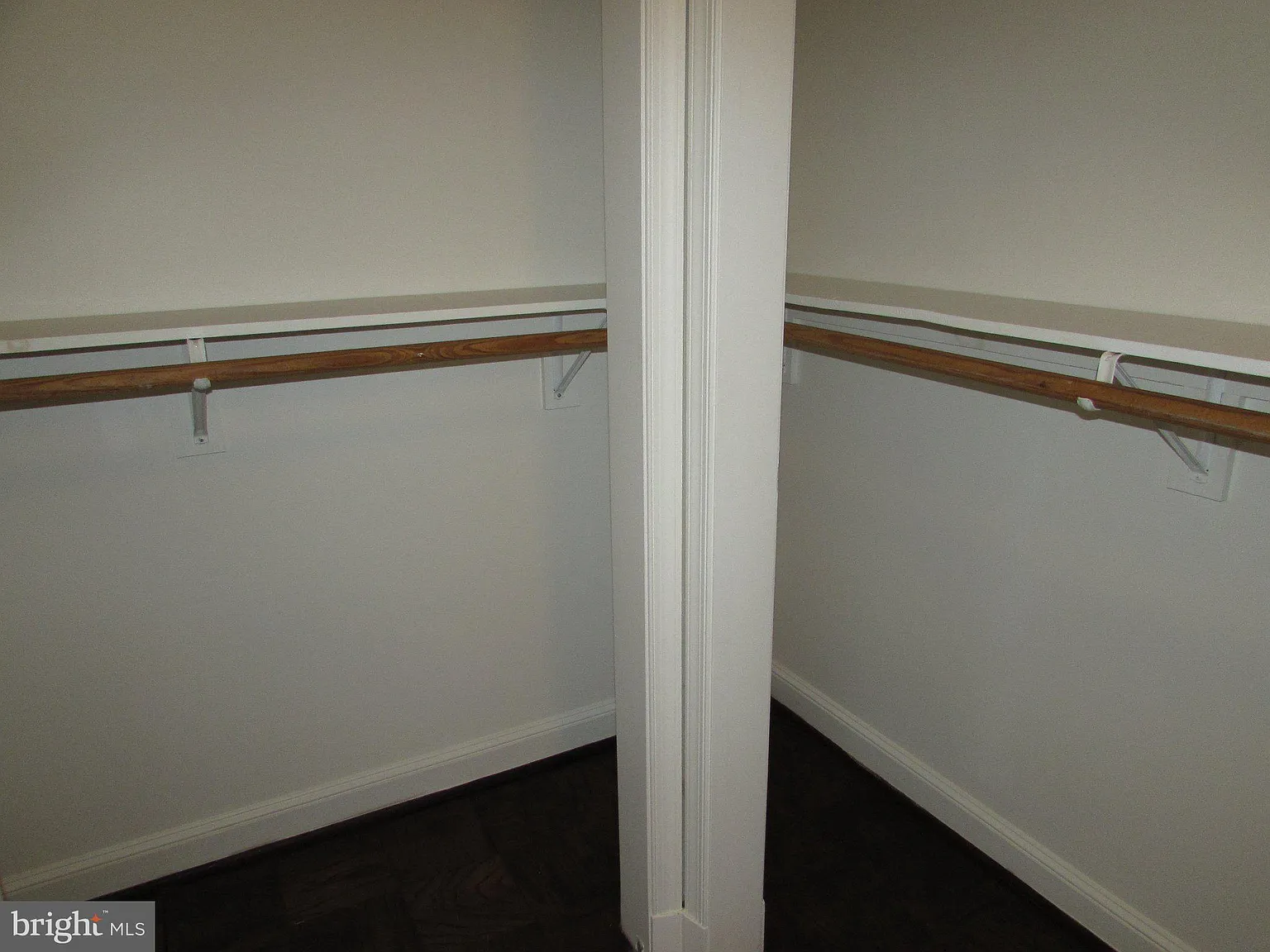 3 bed, 2.0 bath, 2036 sqft, $3,000 — Photo 3