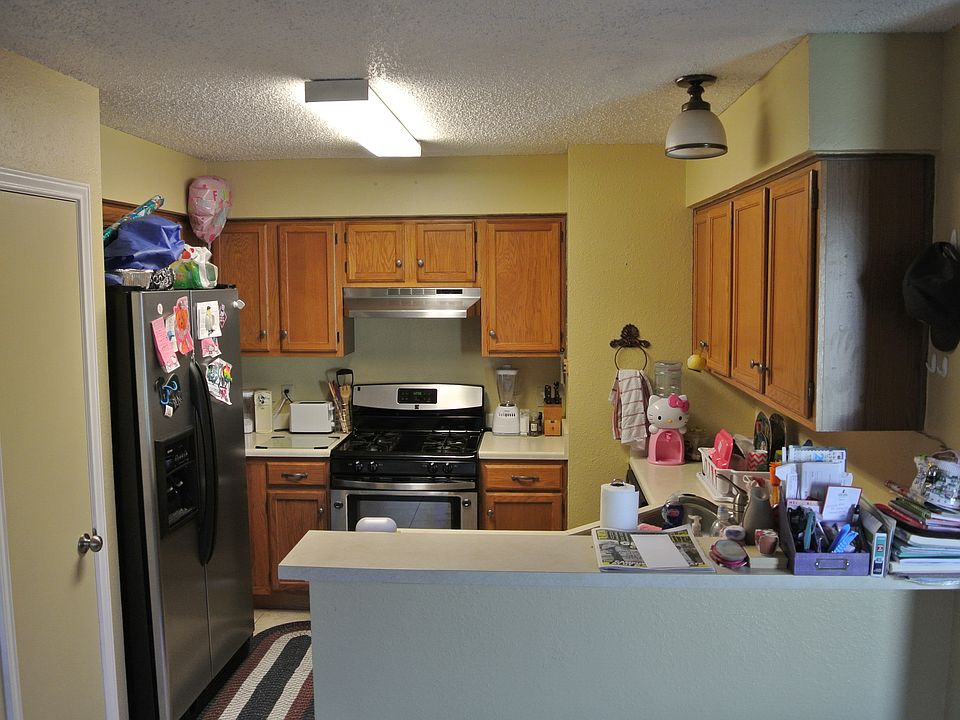 2nd image of 4004 Lillian Ln