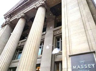 197 Yonge St #3004, Toronto, ON M5B 0C1