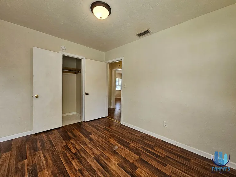 1516 Holly Rd — Photo 14