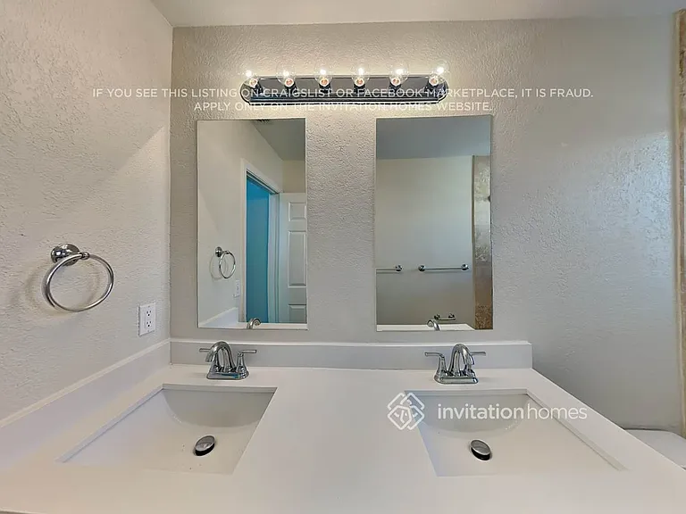 6340 NW 77th Ct — Photo 19