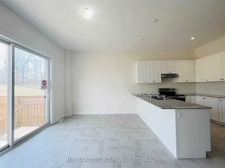 83 Muirfield Dr — Photo 7