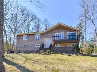 95 Gould Rd, Newfoundland, NJ 07435