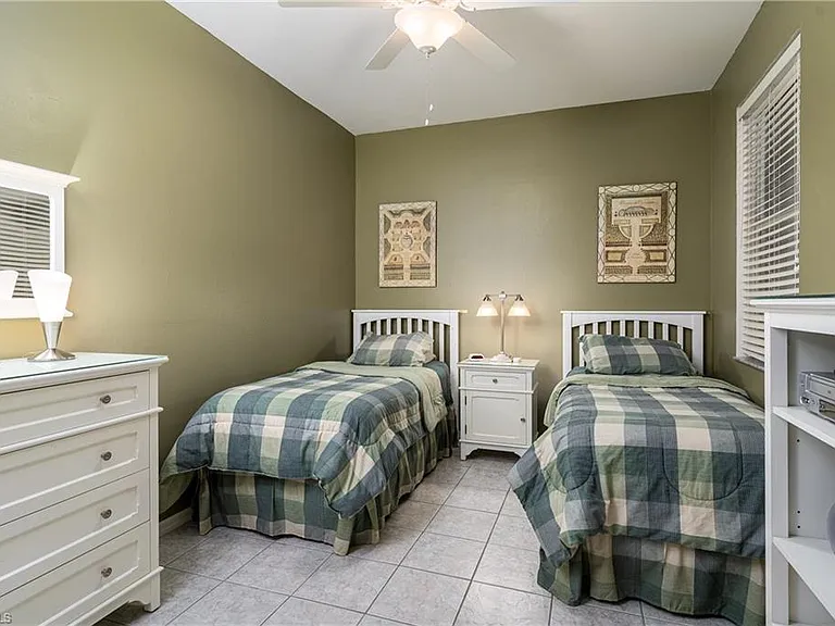 1927 Morning Sun Ln #F-27 — Photo 14