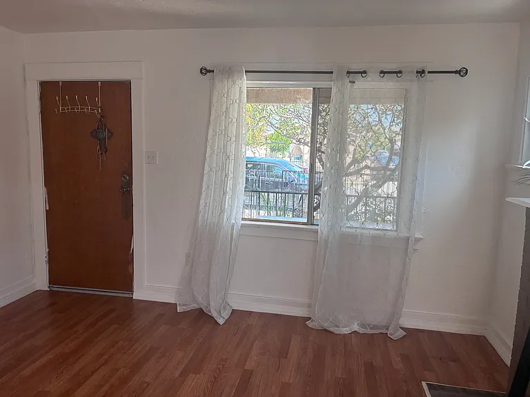 4733 Pine St #H — Photo 7