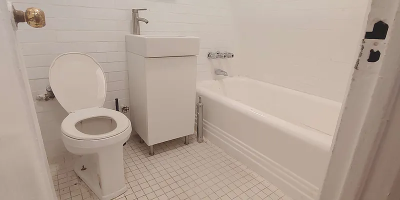 Rented by Angelucci Group LLC | media 19