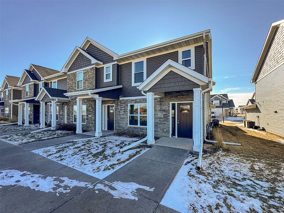 1st image of 2239 Saint Andrews Dr