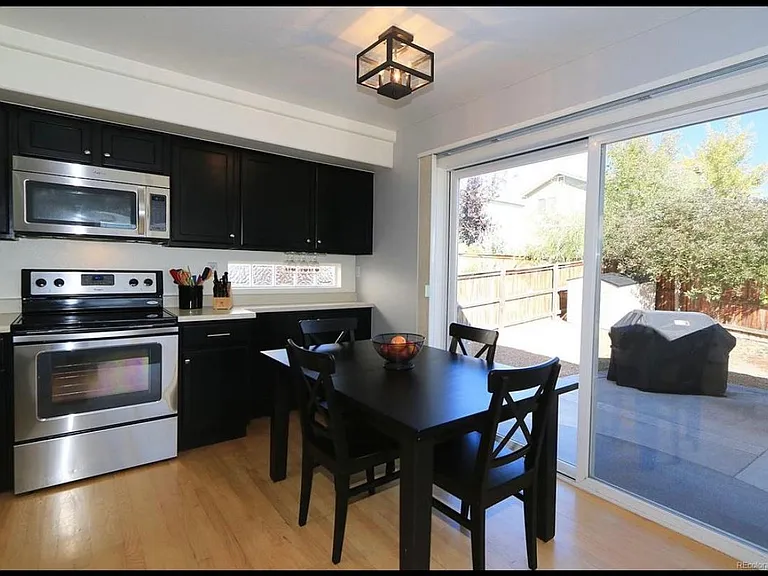 4350 Lyndenwood Cir — Photo 11