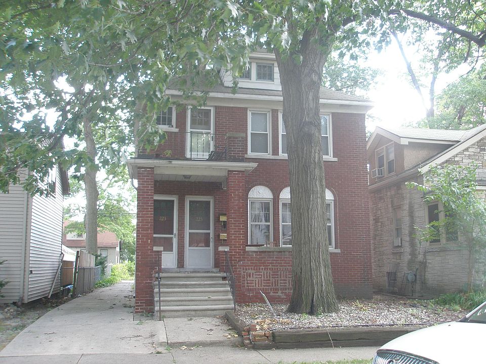 1st image of 225 W Webster Ave #1