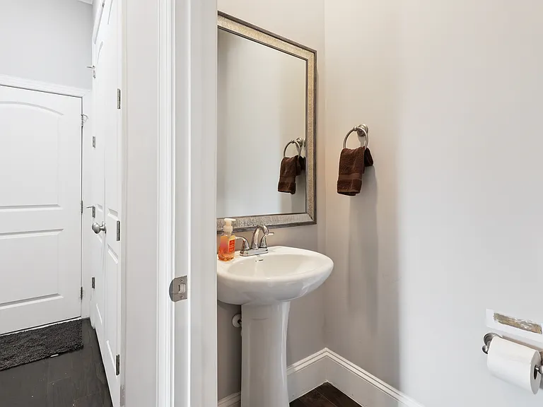200 Cedar Place Row — Photo 8