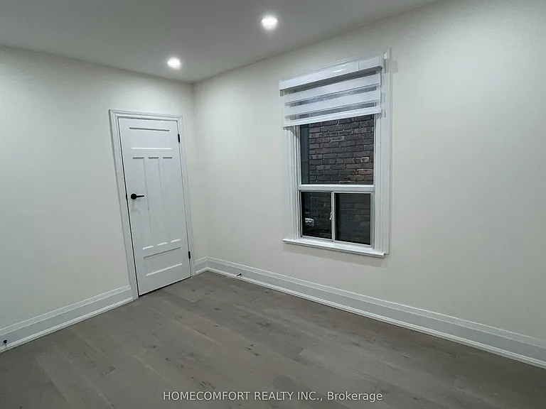 33 Strathmore Blvd #UPPER — Photo 26