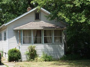 812 Irving Ave, Rockford, IL 61101