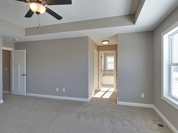 5th image of 1445 Mills Dr