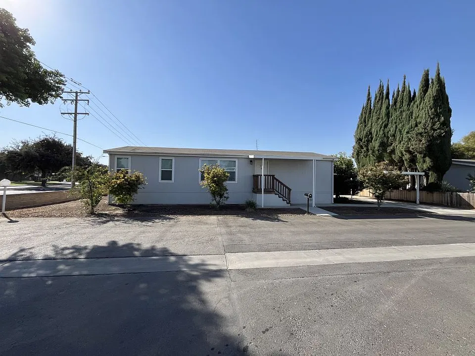 415 N Akers Rd #51