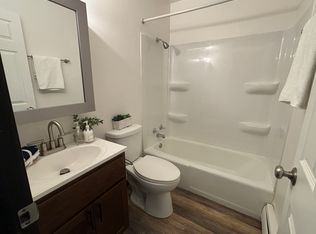 2311 Badger Pkwy APT 16, Madison, WI 53713