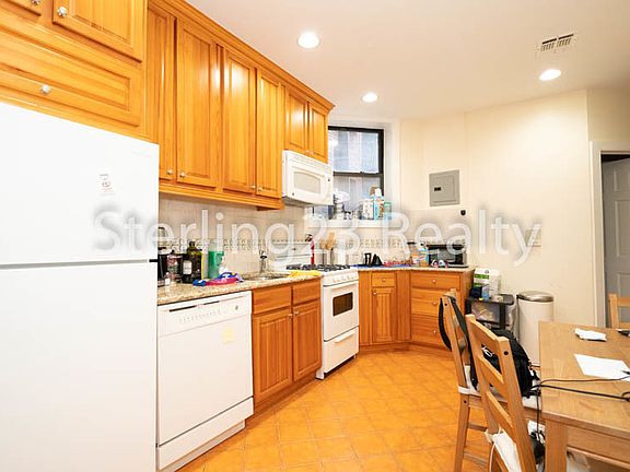 2nd image of 2819 Astoria Blvd Suite 2F