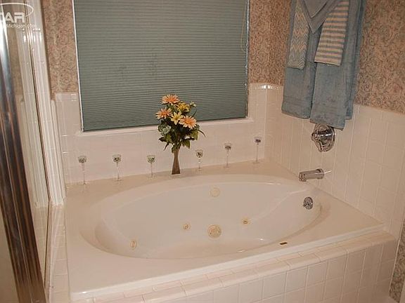 5th image of 5094 Prestonwood Ln