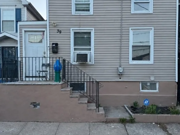 39 Jacob St, Newark City, NJ 07103