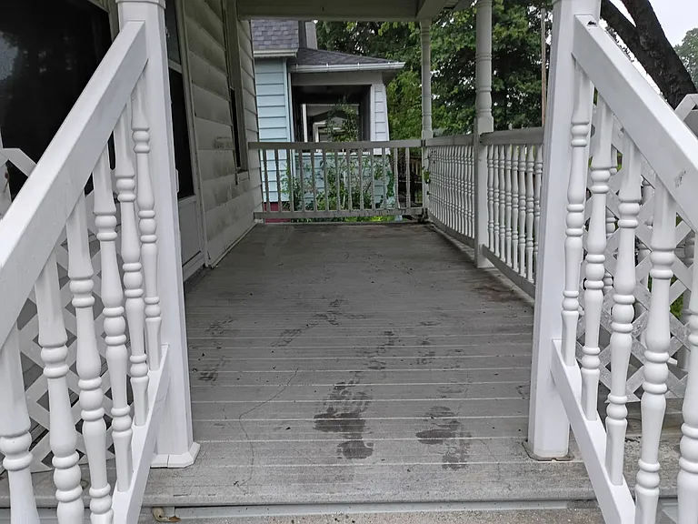 2061 N College St — Photo 9