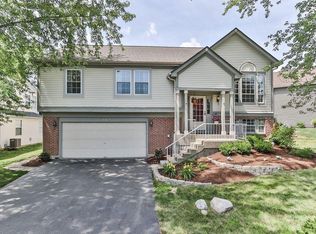 1167 Lexington Ln, Lake Zurich, IL