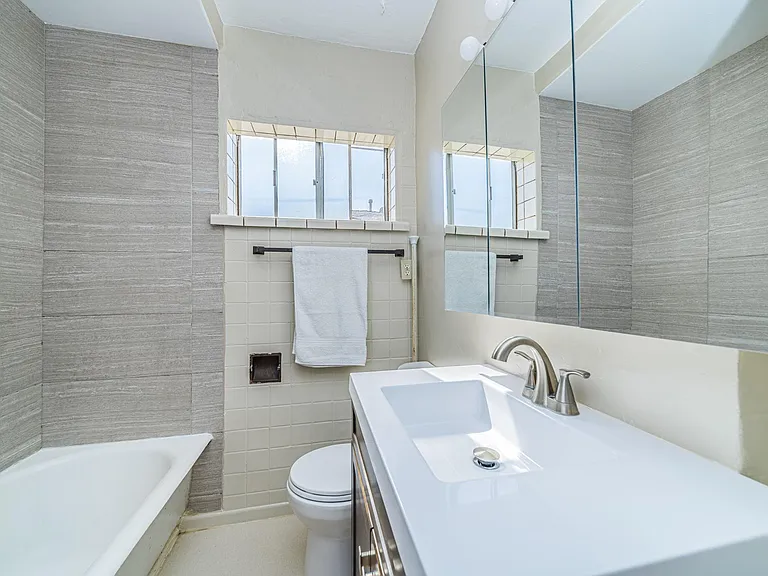 2576 Violet St — Photo 17