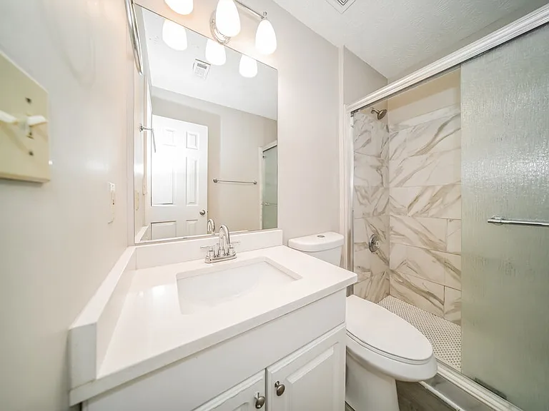 204 Adam Cir — Photo 14