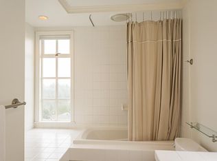 1080 24th Ave E, Seattle, WA 98112