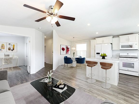 5th image of 62 Hummingbird Ln
