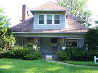 221 Mathews Rd, Youngstown, OH 44512