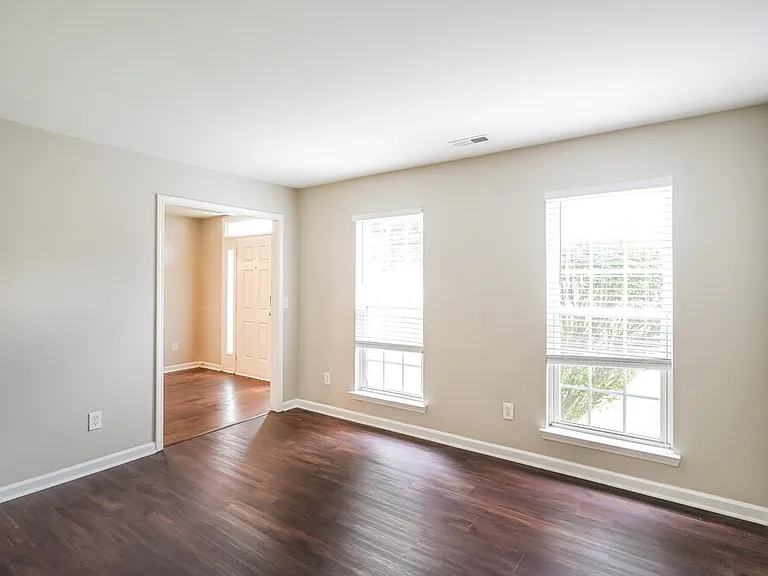 1514 Winter Ct — Photo 10