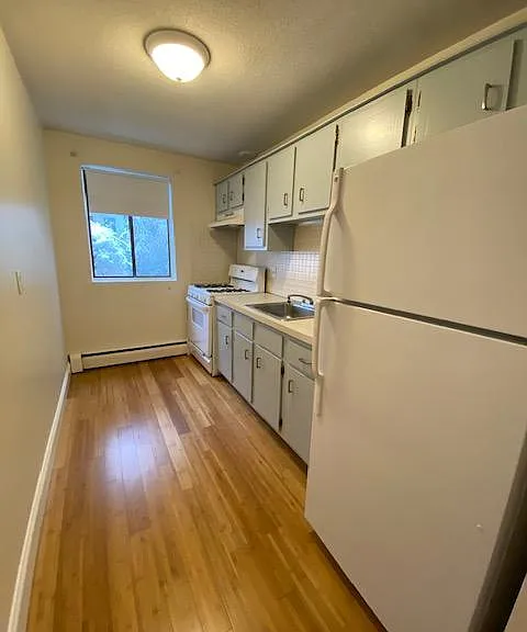 12 Cameron Ave #2 — Photo 2