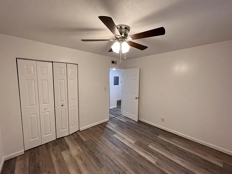411 E Osborn St #5 — Photo 7