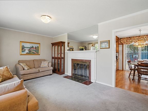 5th image of 185 Marmon St
