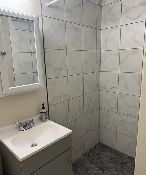 163 Chancellor St #3 — Photo 4