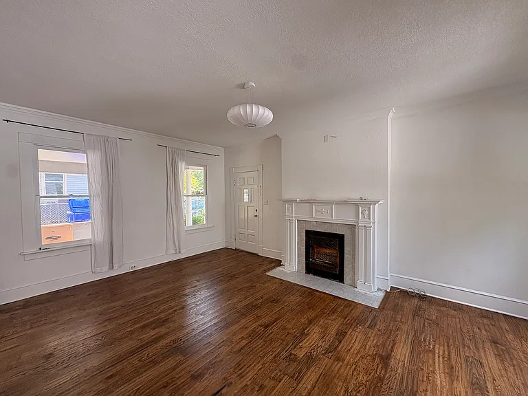2626 Morrow Ave — Photo 5