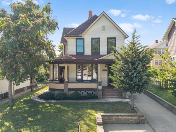 1112 N 31st Ave, Omaha, NE 68131