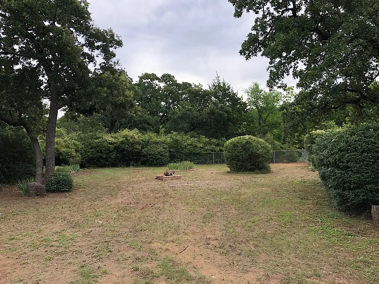 1608 Mozingo St — Photo 4