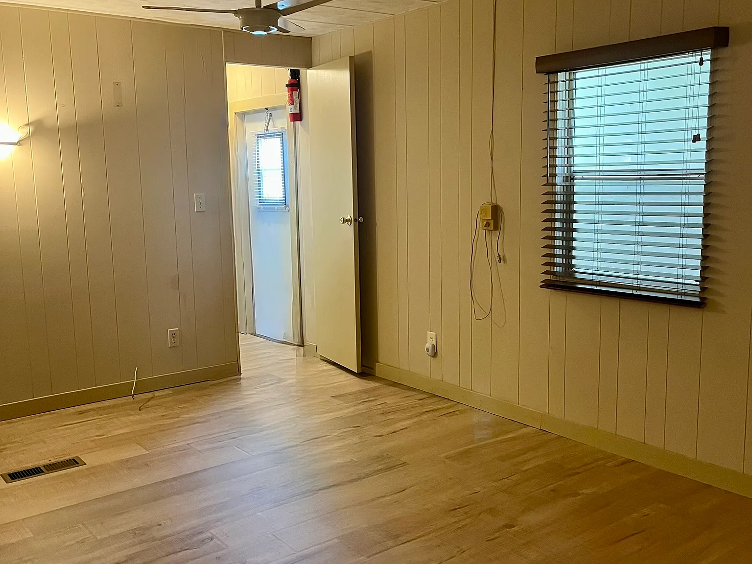 3 bed, 1050 sqft, $1,275 — Photo 4
