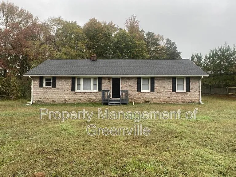 549 State Highway 30 82 S — Photo 1