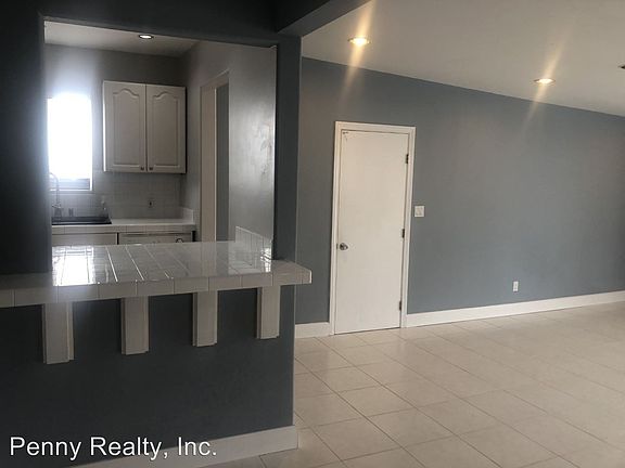 5th image of 852 Opal St