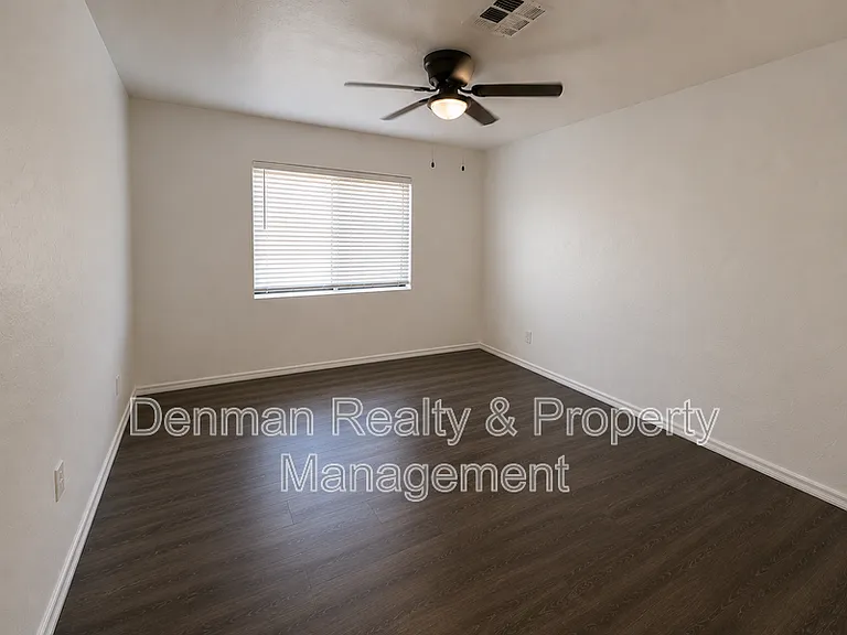 4306 N 12th St #6 — Photo 11